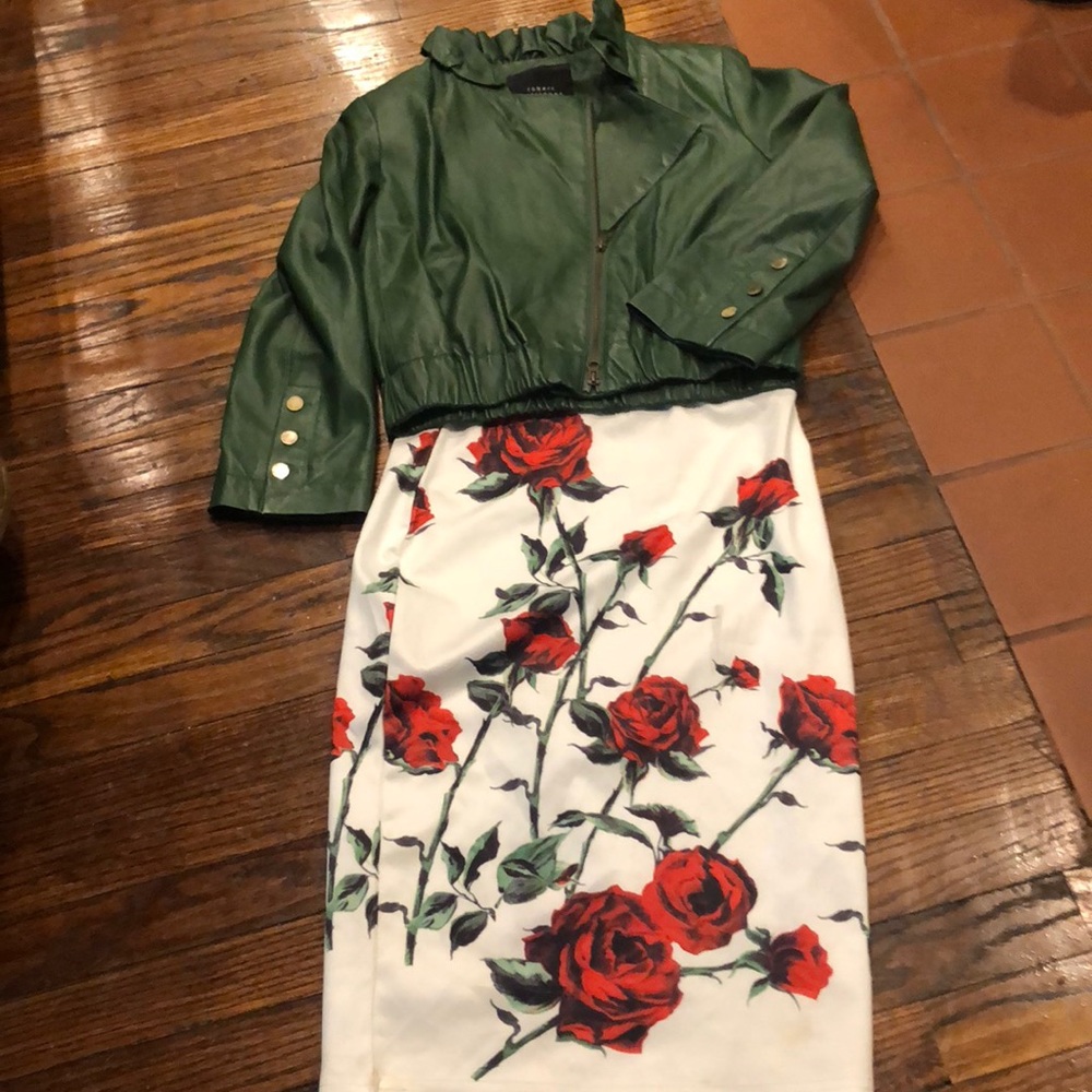 A Rose Garden Pencil Skirt. - Picture 2 of 4